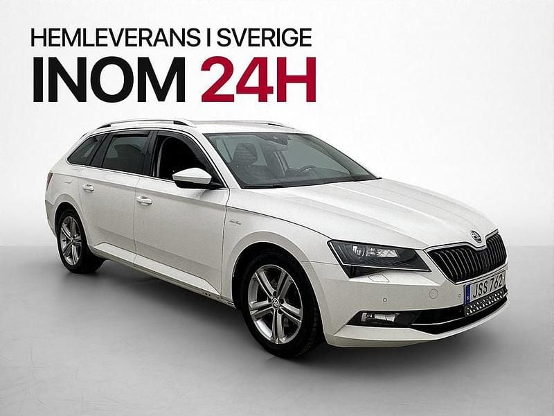 Begagnad Skoda Superb LAURIN & KLEMENT 190 HK (139 kW) 2018 Vit Kombi