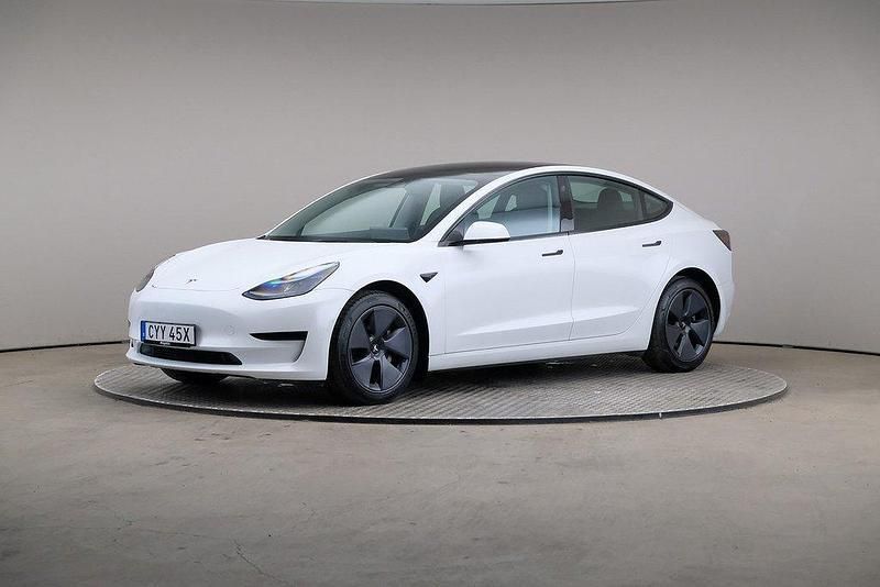 Vit Begagnad 2022 Tesla Model 3 Standard Range Sedan | 265 000 kr (Superpris) - Bild 1/4