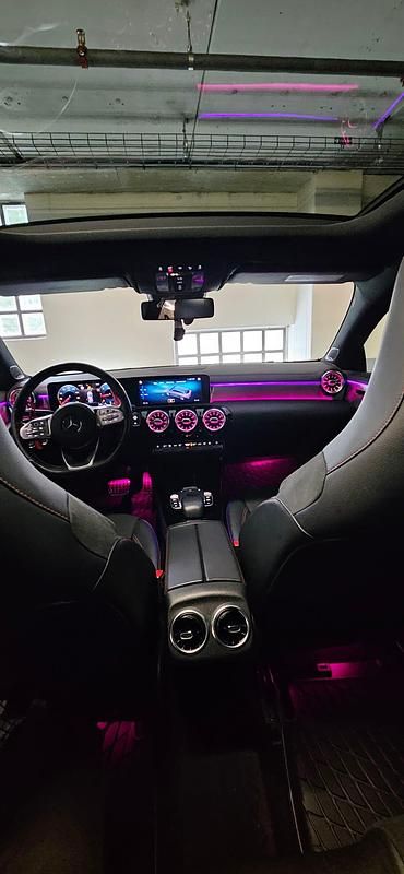 Begagnad Mercedes CLA220 Shooting Brake 190 HK (139 kW) 2020 Svart Kombi