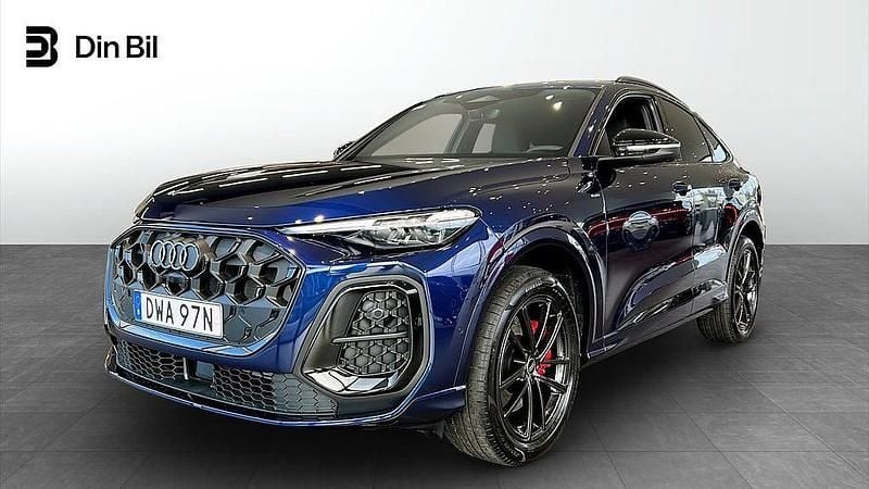 Blå Ny 2025 Audi Q5 Sportback S-Line SUV | 791 900 kr (Bra pris) - Bild 1/4