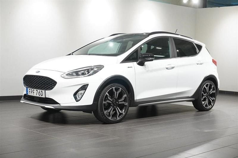 Vit Begagnad 2020 Ford Fiesta Active Halvkombi | 134 800 kr (Marknadspris) - Bild 1/2