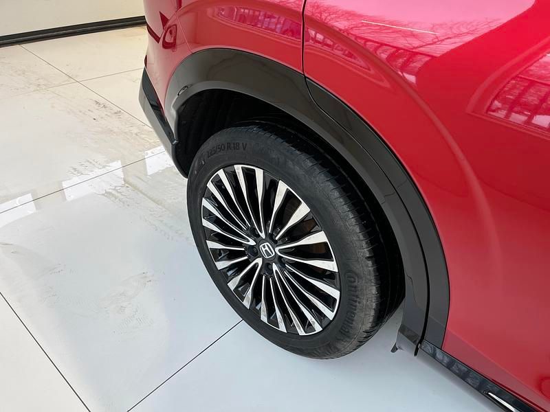 Begagnad Honda e:Ny1 152 kW (207 HK) 2023 Mörkröd SUV