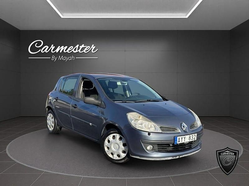 Blå Begagnad 2007 Renault Clio R.S. Halvkombi | 34 990 kr (Marknadspris) - Bild 1/4