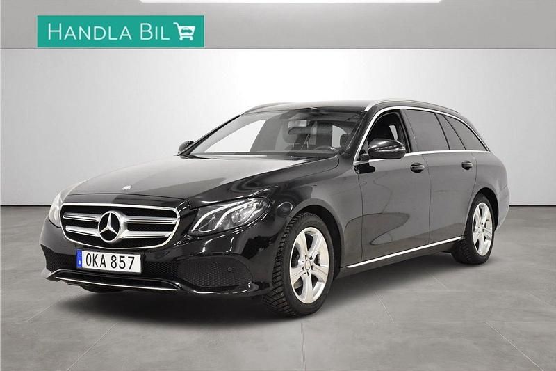 Svart Begagnad 2016 Mercedes E200 Avantgarde Kombi | 226 700 kr (Marknadspris) - Bild 1/4
