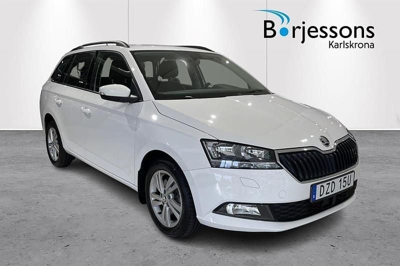 Vit Begagnad 2021 Skoda Fabia Style Kombi | 169 000 kr (Bra pris) - Bild 1/4