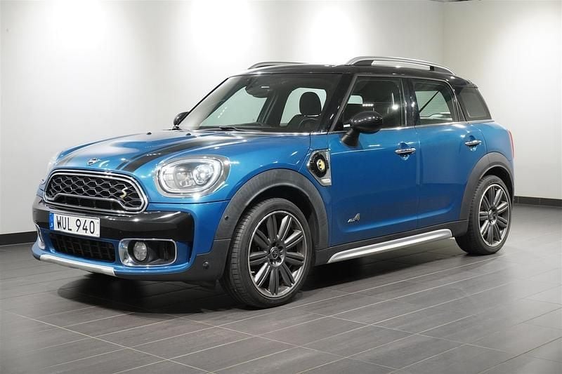 Blå (island blue) Begagnad 2018 Mini Cooper Countryman SUV | 179 500 kr (Bra pris) - Bild 1/2