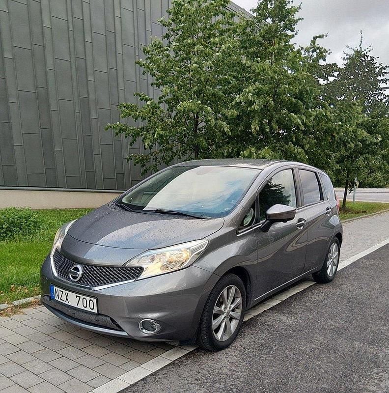 Grå Begagnad 2013 Nissan Note Minibuss | 85 000 kr (Marknadspris) - Bild 1/4