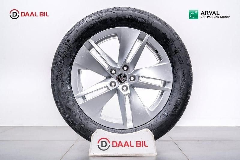 Begagnad Skoda Enyaq iV 150 kW (204 HK) 2022 Svart SUV