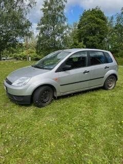 Begagnad 2004 Ford Fiesta Halvkombi | 25 000 kr - Bild 1/1
