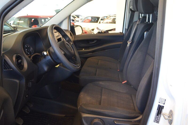 Begagnad Mercedes Vito 115 HK (84 kW) 2017 Arctic white Van