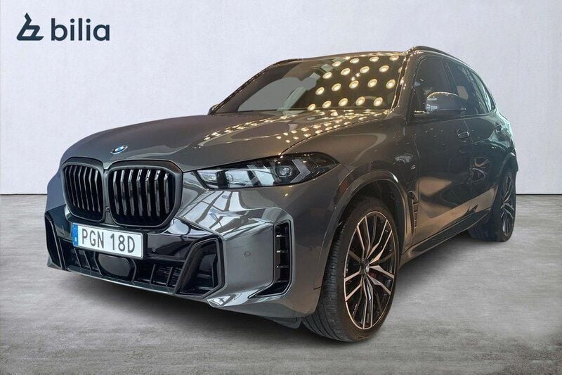 Grå Begagnad 2024 BMW X5 M Sport SUV | 1 119 900 kr (Lite dyr) - Bild 1/3