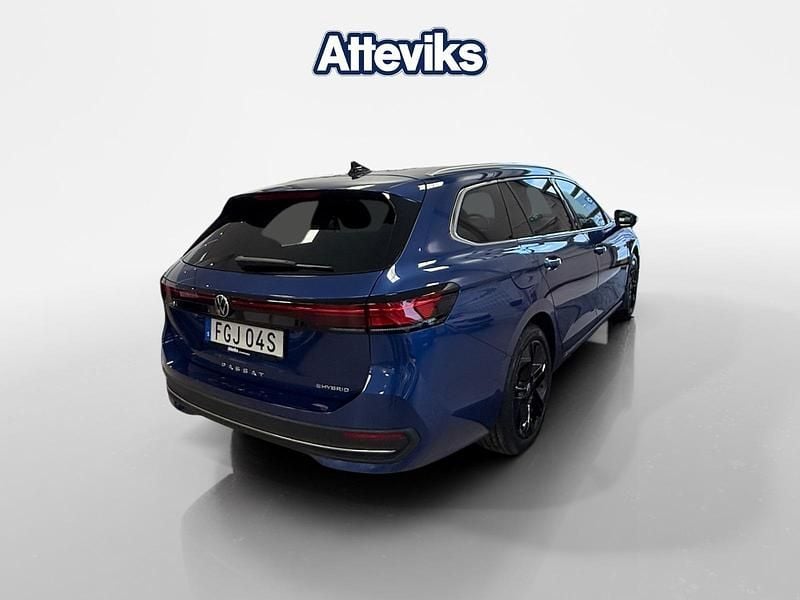 Begagnad VW Passat Business 204 HK (150 kW) 2024 Blå Kombi