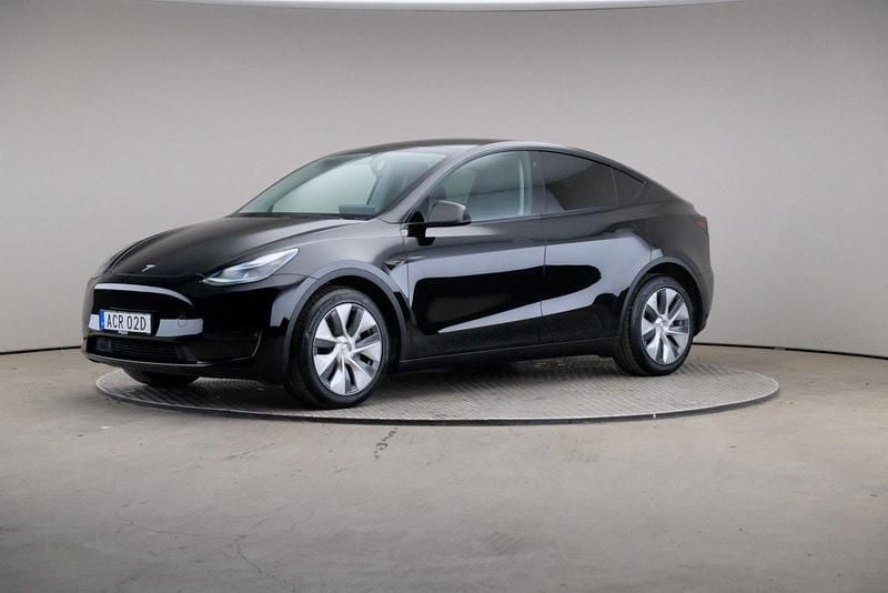 Svart Begagnad 2023 Tesla Model Y Long Range AWD SUV | 439 000 kr (Marknadspris) - Bild 1/4