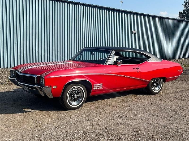 Röd Begagnad 1968 Buick Skylark Sportkupé | 149 000 kr - Bild 1/4