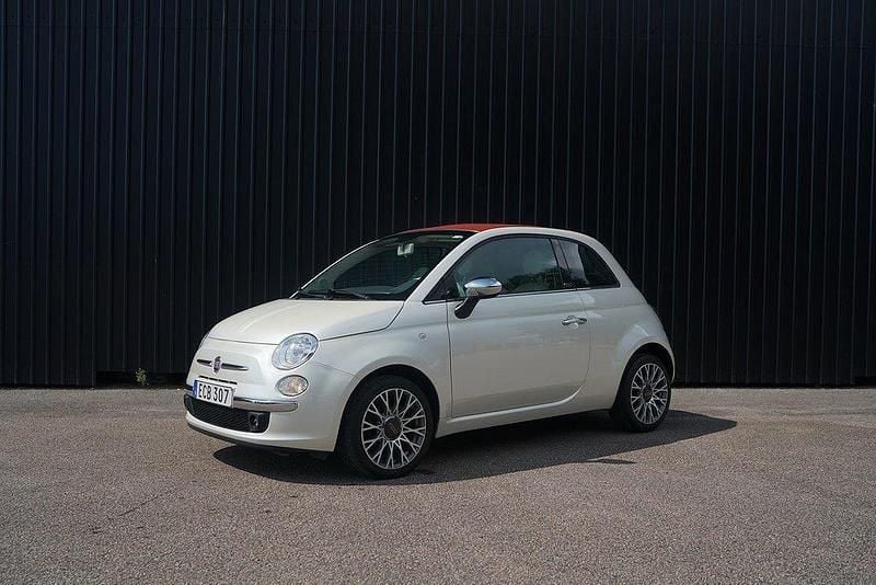 Vit Begagnad 2014 Fiat 500C Lounge Cab | 89 900 kr (Marknadspris) - Bild 1/4