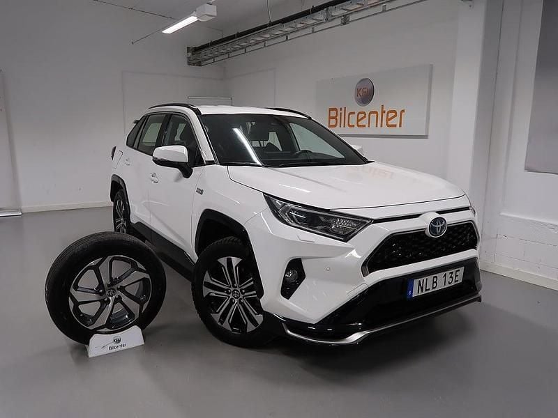 Begagnad Toyota RAV4 306 HK (225 kW) 2022 Vit SUV