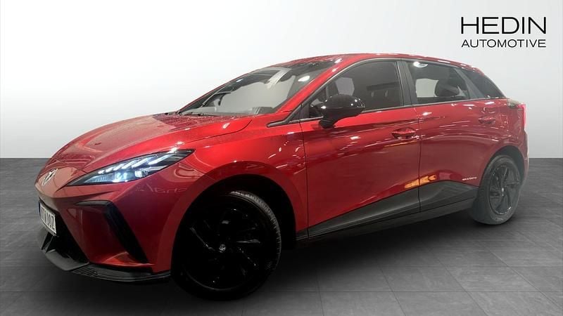 Begagnad 2023 MG MG4 EV Halvkombi | 269 900 kr (Marknadspris) - Bild 1/4