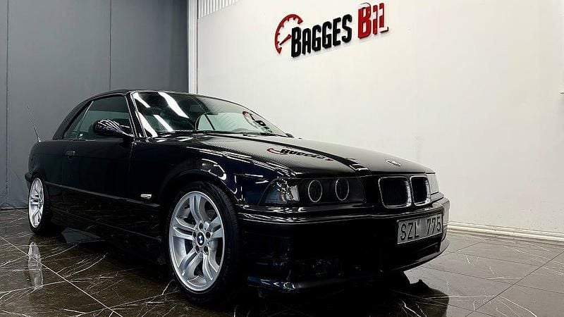 Begagnad BMW 328 Cabriolet M Sport 193 HK (141 kW) 1996 Svart Cab
