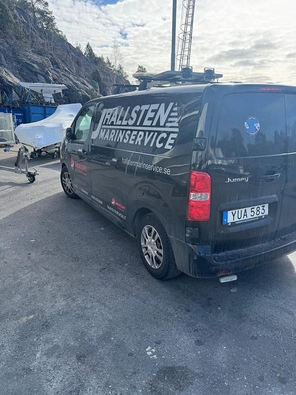 Begagnad 2017 Citroën Jumpy Minibuss | 135 000 kr (Marknadspris) - Bild 1/4