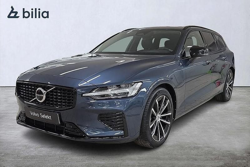 Blå Begagnad 2022 Volvo V60 Plus Kombi | 419 900 kr (Dyr) - Bild 1/3