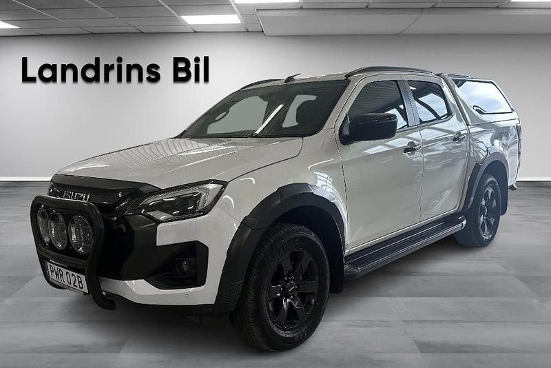 Vit (dolomite white pearl) Begagnad 2024 Isuzu D-Max Pickup | 749 875 kr (Dyr) - Bild 1/3