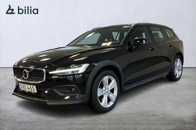 Svart Begagnad 2019 Volvo V60 CC SE Kombi | 309 900 kr (Lite dyr) - Bild 1/3