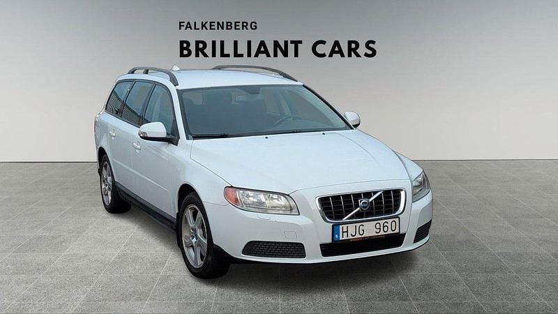 Vit Begagnad 2008 Volvo V70 Kombi | 69 900 kr (Bra pris) - Bild 1/4