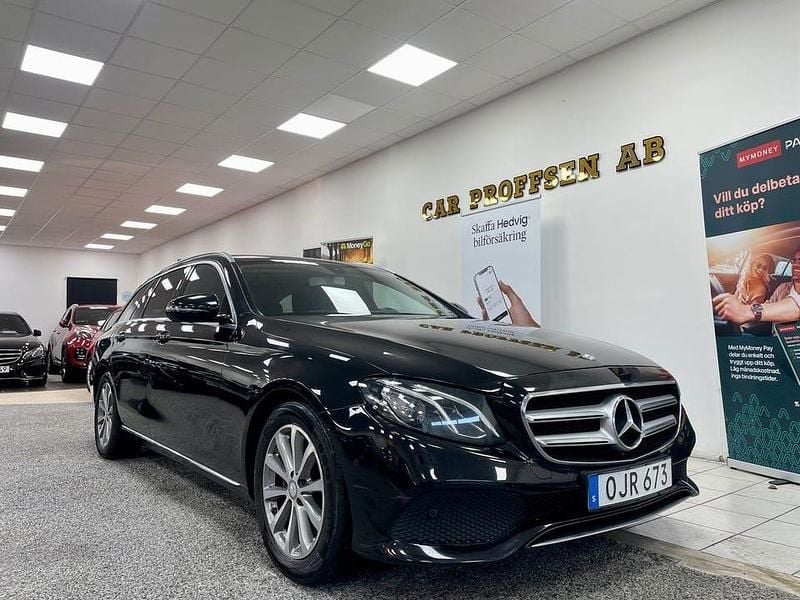 Begagnad Mercedes E250 Avantgarde 211 HK (155 kW) 2017 Svart Kombi