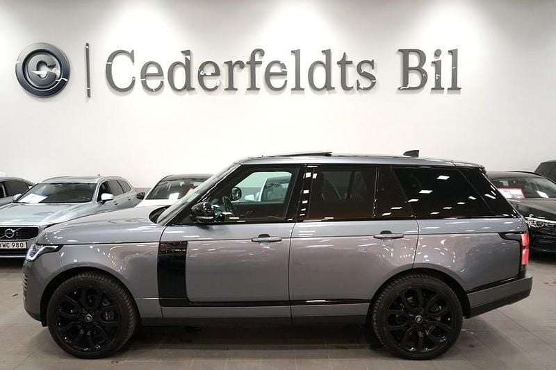 Mörkgrå Begagnad 2020 Land Rover Range Rover Vogue SUV | 739 900 kr - Bild 1/4