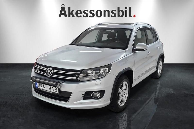 Begagnad VW Tiguan R-line 160 HK (117 kW) 2013 Silver SUV
