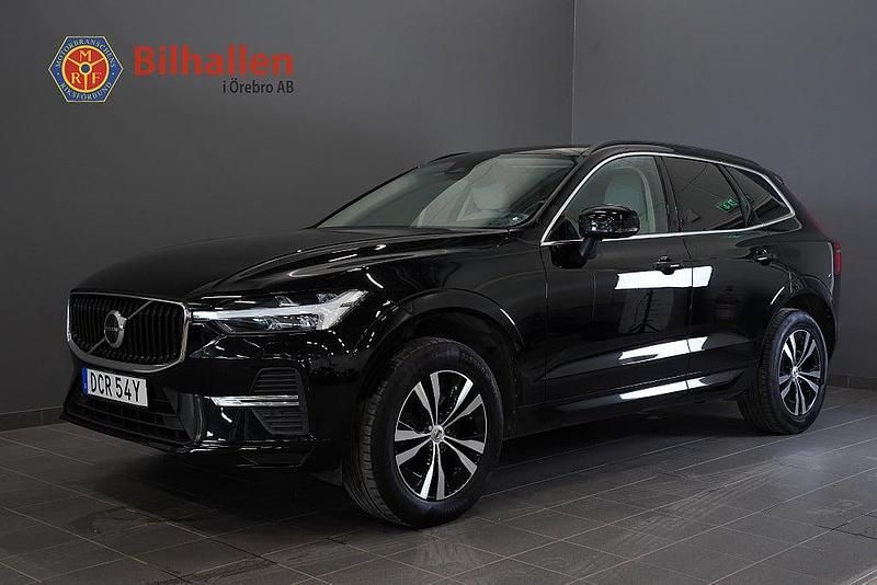Begagnad Volvo XC60 Momentum 197 HK (144 kW) 2022 Svart SUV