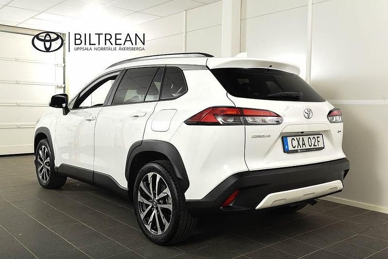 Begagnad Toyota Corolla Cross Style 140 HK (102 kW) 2025 Vit SUV