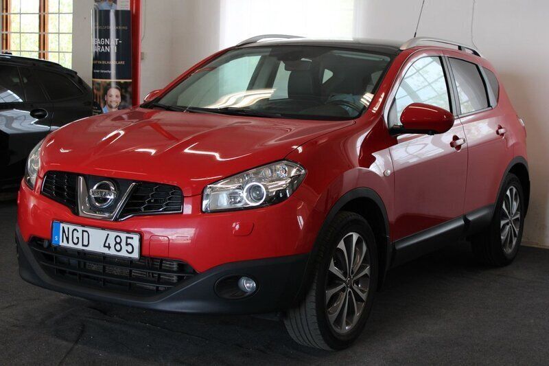 Röd Begagnad 2012 Nissan Qashqai 360º SUV | 119 900 kr (Marknadspris) - Bild 1/4