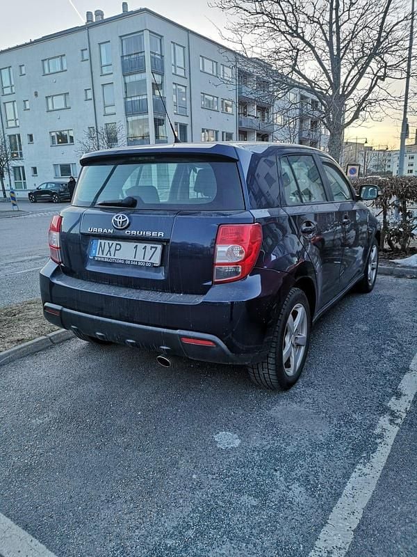 Begagnad 2010 Toyota Urban Cruiser Halvkombi | 45 000 kr (Marknadspris) - Bild 1/4