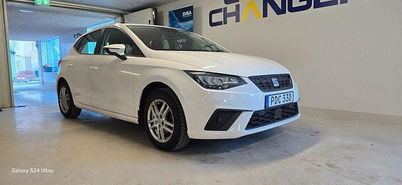 Vit Begagnad 2022 Seat Ibiza Halvkombi | 114 900 kr (Superpris) - Bild 1/4