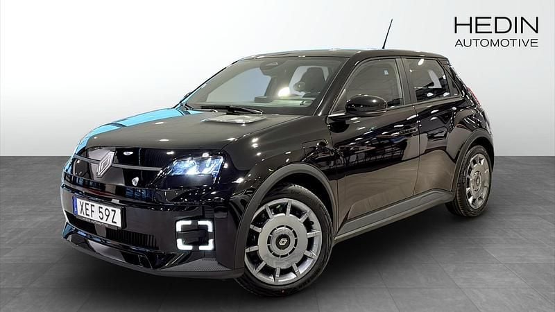 Svart Ny 2025 Renault R5 Evolution Halvkombi | 355 800 kr (Marknadspris) - Bild 1/4
