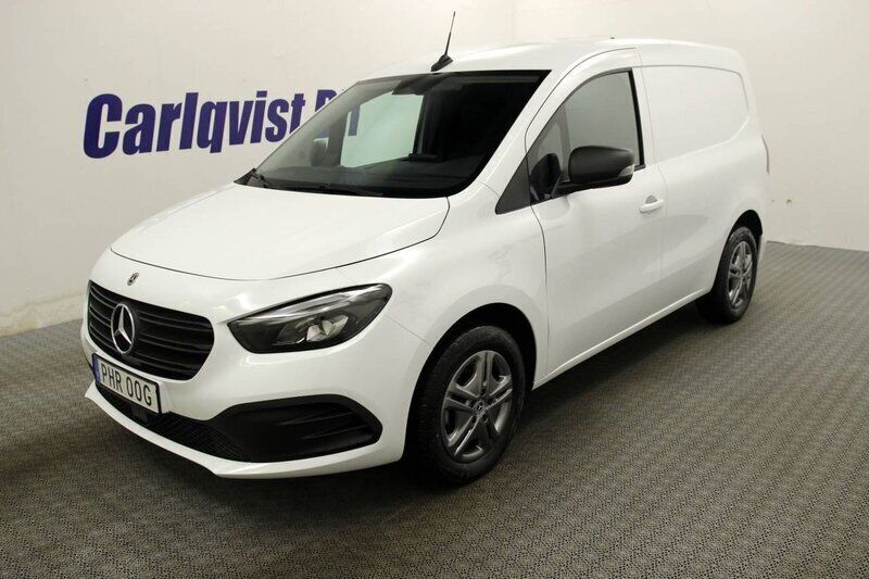 Vit Begagnad 2023 Mercedes Citan 110 Van | 289 000 kr (Dyr) - Bild 1/4