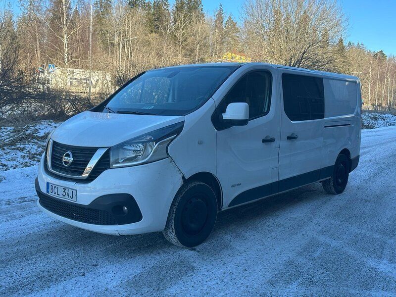 Vit Begagnad 2020 Nissan NV300 Van | 119 900 kr (Bra pris) - Bild 1/4