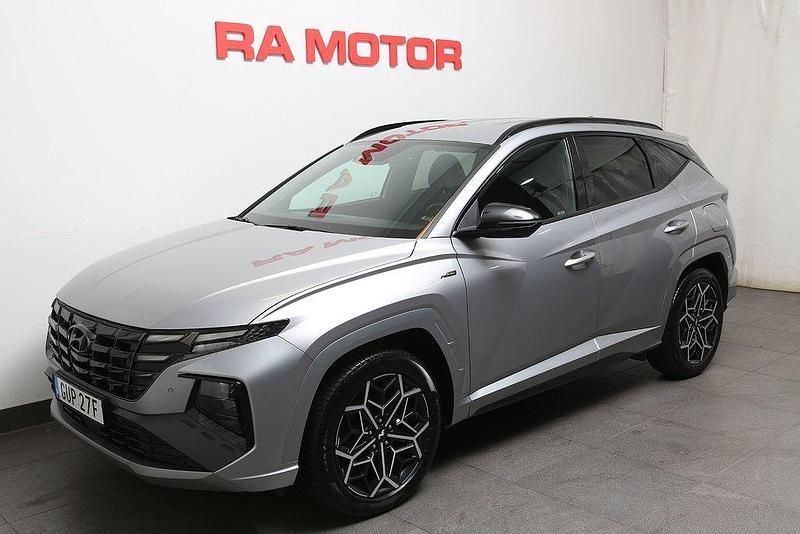 Grå Begagnad 2021 Hyundai Tucson Advanced SUV | 329 900 kr (Lite dyr) - Bild 1/3