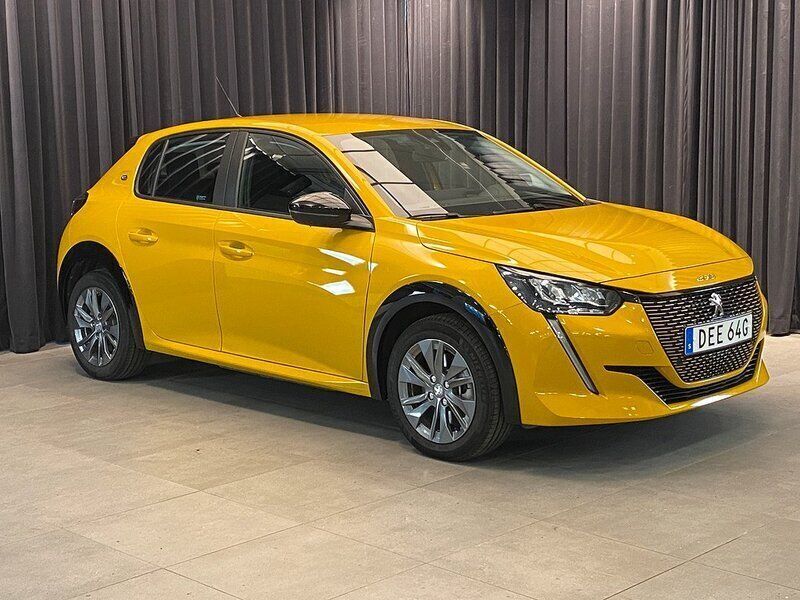 Blå Begagnad 2022 Peugeot e-208 GT Halvkombi | 209 500 kr (Marknadspris) - Bild 1/4