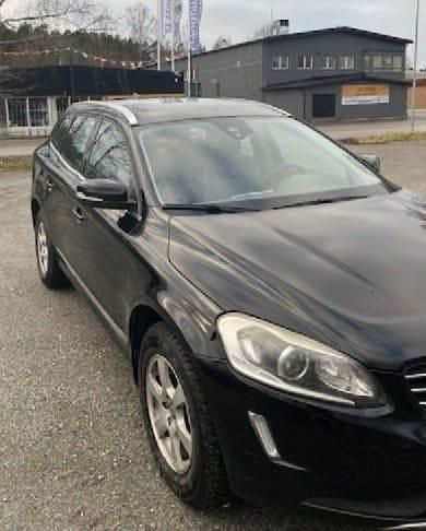 Begagnad 2015 Volvo XC60 SUV | 114 900 kr - Bild 1/4
