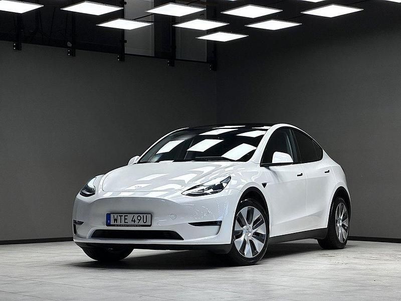 Vit Begagnad 2022 Tesla Model Y Long Range AWD SUV | 399 900 kr (Marknadspris) - Bild 1/3