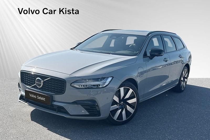 Grå Begagnad 2023 Volvo V90 Ultimate Kombi | 564 800 kr (Lite dyr) - Bild 1/3