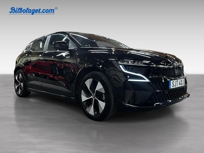 Begagnad Renault Mégane IV Equilibre 161 kW (220 HK) 2023 Svart Halvkombi
