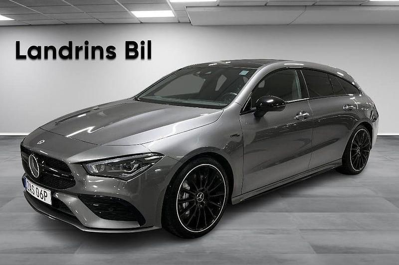Mörkgrå Begagnad 2023 Mercedes CLA35 AMG Shooting Brake AMG Kombi | 489 900 kr - Bild 1/4