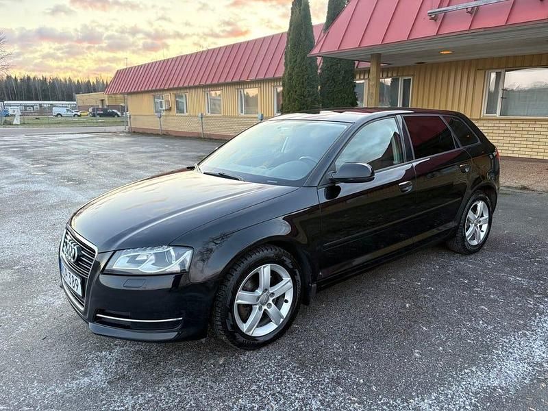 Svart Begagnad 2011 Audi A3 Kombi | 49 900 kr (Bra pris) - Bild 1/4