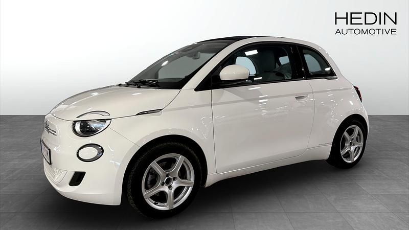 Vit Begagnad 2022 Fiat 500e Icon Halvkombi | 199 900 kr - Bild 1/4