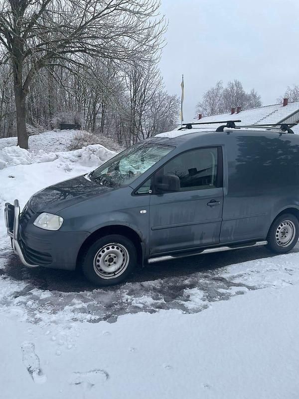 Begagnad VW Caddy 105 HK (77 kW) 2009 Minibuss