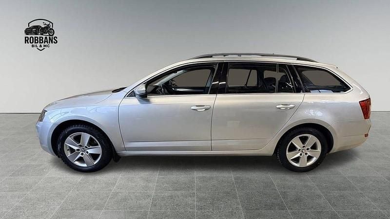 Begagnad Skoda Octavia 117 HK (86 kW) 2017 Silver Kombi