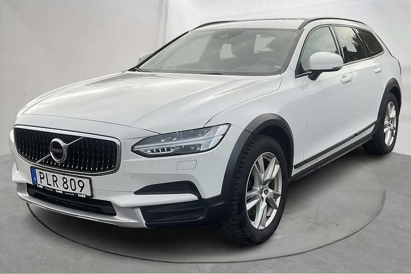 Vit Begagnad 2018 Volvo V90 CC Kombi | 169 000 kr (Bra pris) - Bild 1/4